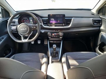 Car image 13