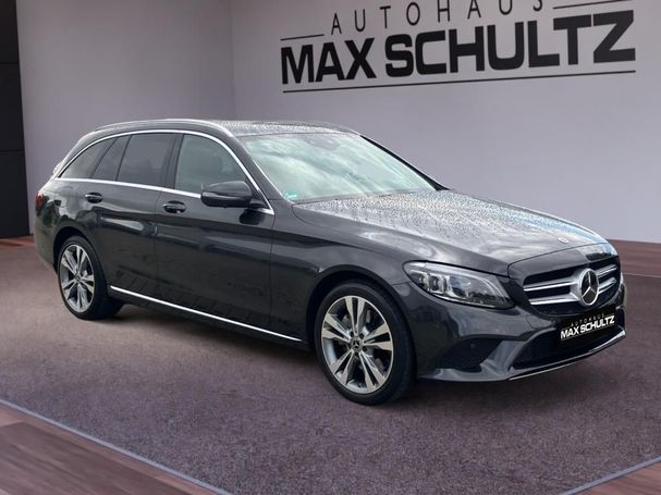 Mercedes-Benz C 300 d T 180 kW image number 2