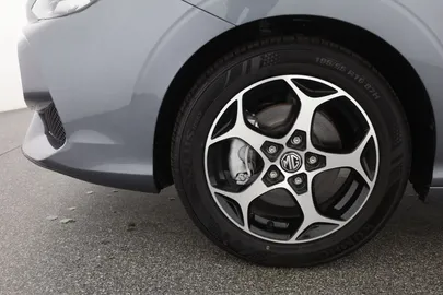 Car image 31