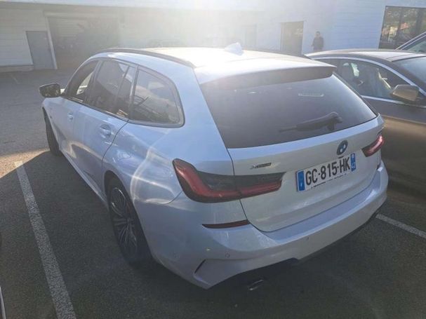 BMW 330 Touring M Sport xDrive 137 kW image number 9