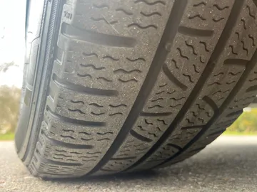 Car image 39