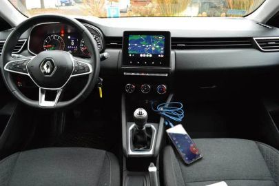 Car image 14