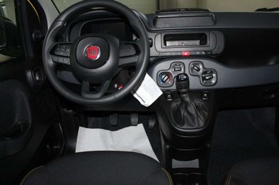 Car image 11