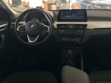 Car image 38