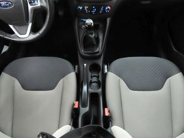 Car image 28