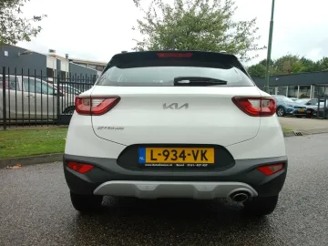 Car image 50