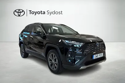 Car image 18
