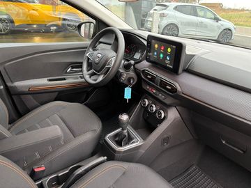 Car image 12