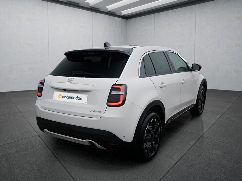 Fiat 600 Hybrid DCT 81 kW