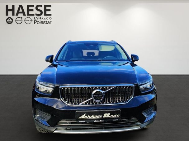 Volvo XC40 T3 Momentum 120 kW image number 3