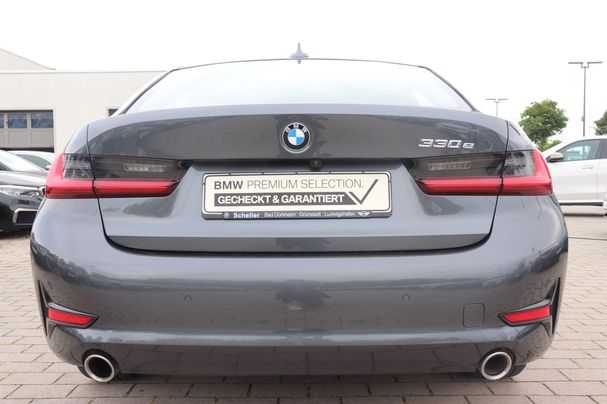 BMW 330e M 215 kW image number 6