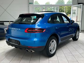 Car image 27
