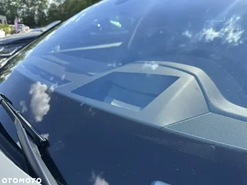 Car image 38