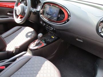 Car image 10