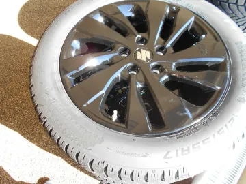 Car image 27