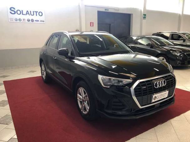 Audi Q3 35 TDI quattro S tronic Business 110 kW image number 2