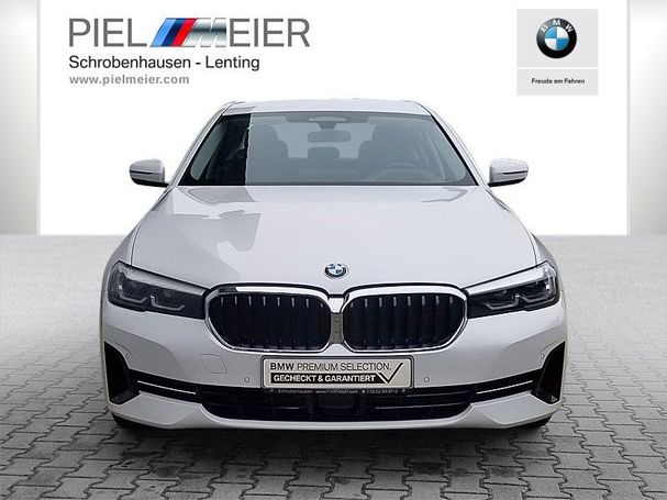 BMW 520i 135 kW image number 2