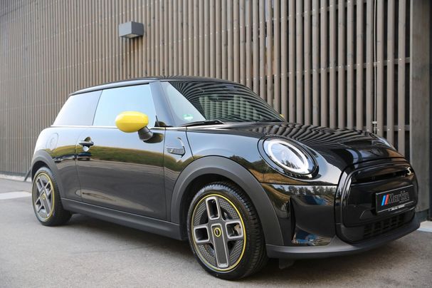 Mini Cooper SE Mini 135 kW image number 2