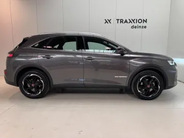Car image 30