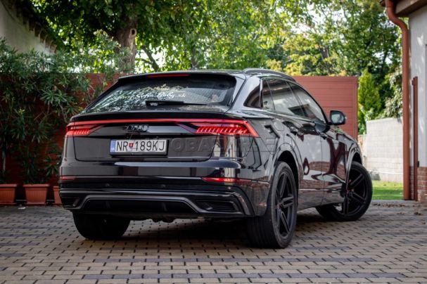 Audi Q8 55 TFSI 250 kW image number 1