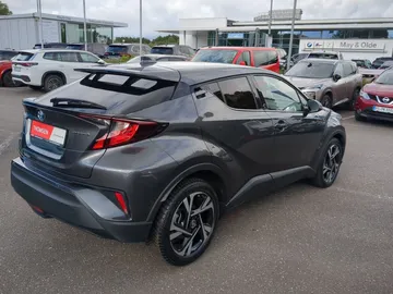 Car image 29