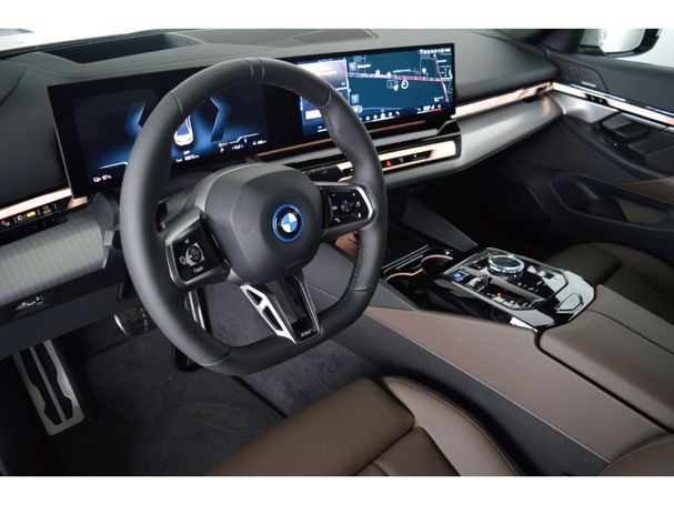 BMW i5 eDrive40 M Sport 250 kW image number 9