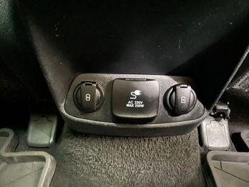 Car image 33