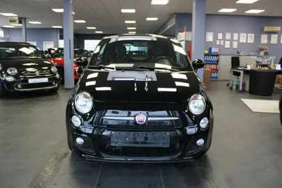 Car image 3