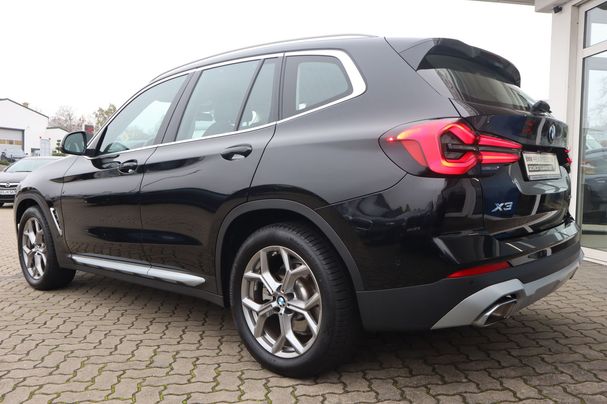 BMW X3 xDrive20i 135 kW image number 4