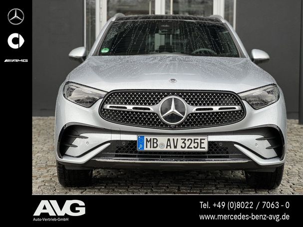 Mercedes-Benz GLC 300 e AMG 230 kW image number 3