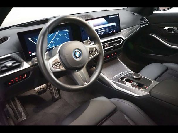 BMW 330 Touring e M 215 kW image number 4