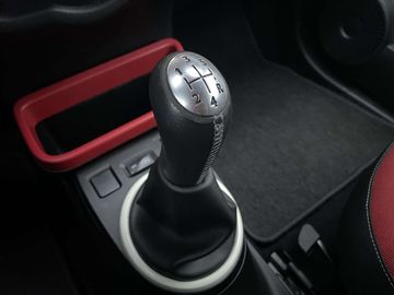 Car image 24