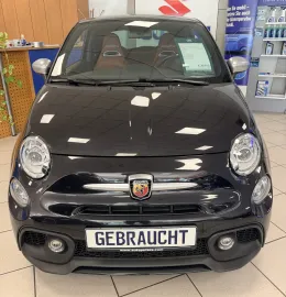 Car image 3