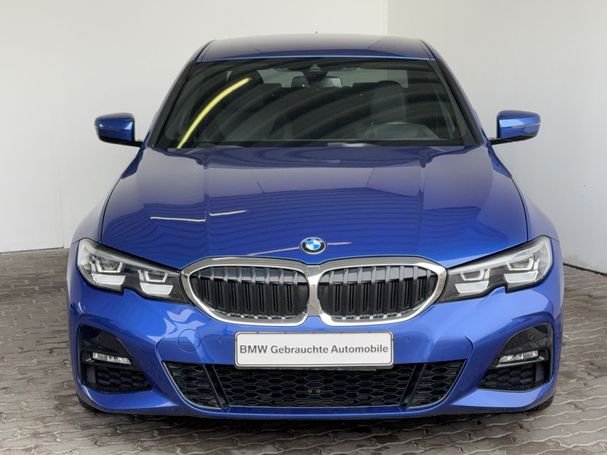 BMW 320i M Sport 135 kW image number 2