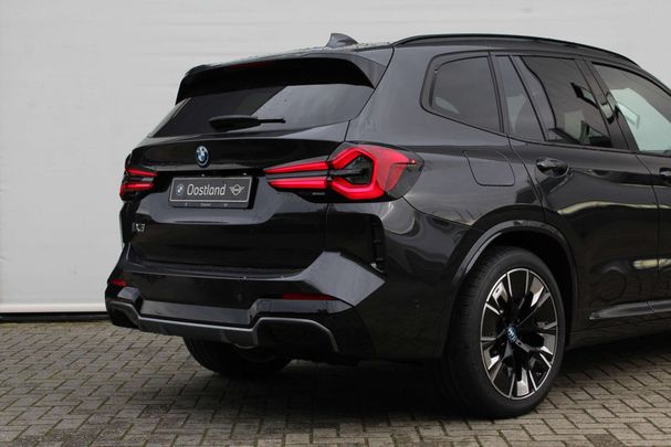 BMW iX3 80 kWh 210 kW image number 13