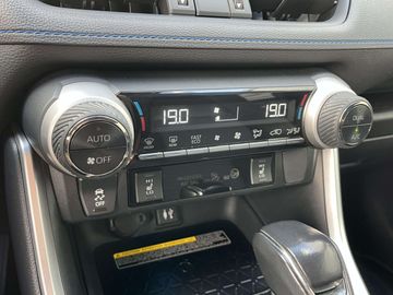 Car image 35