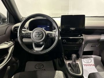 Car image 10