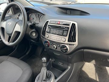 Car image 15