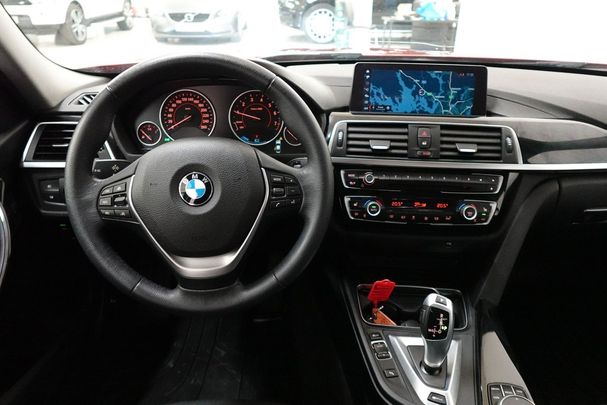 BMW 330 e Sport Line 185 kW image number 5