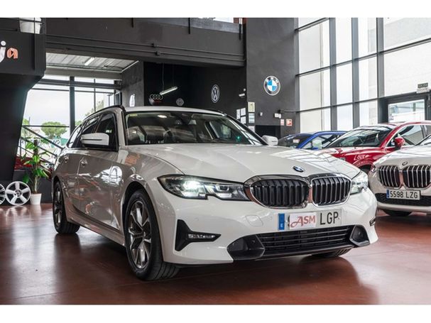 BMW 320d Touring xDrive 140 kW image number 2