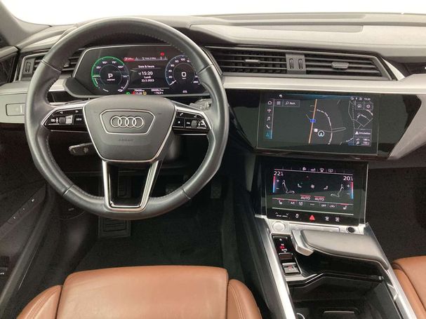 Audi e-tron 55 quattro Advanced 300 kW image number 9