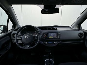 Car image 30