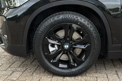 Car image 45