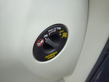 Car image 37