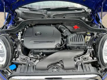 Car image 35