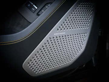 Car image 29