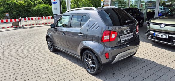Car image 4