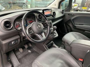 Car image 33