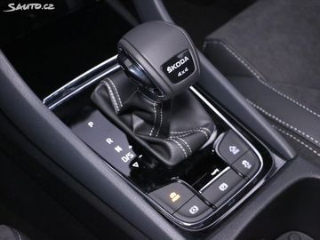 Car image 37