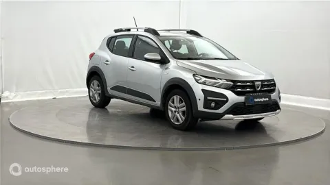 Car image 3